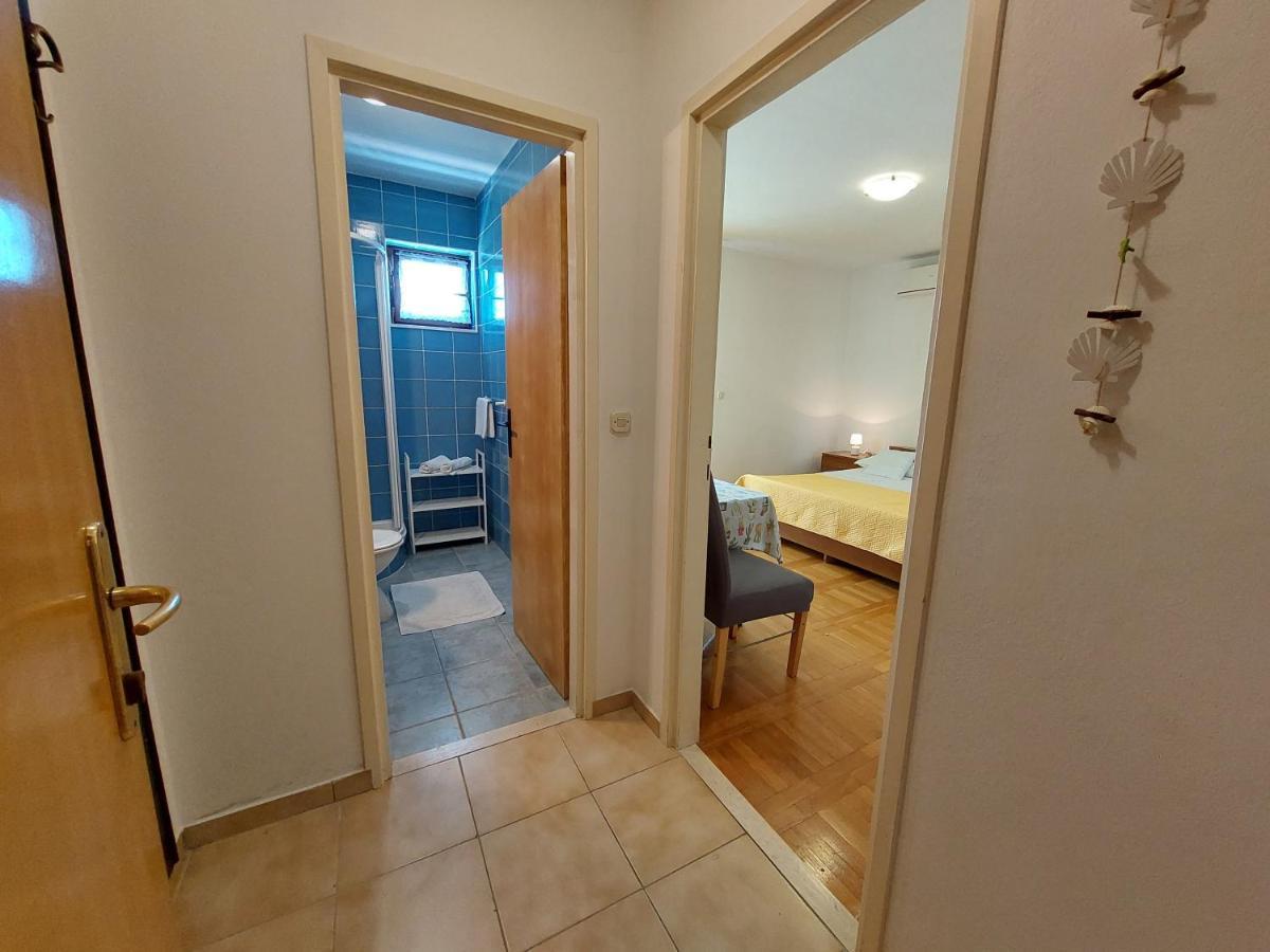 Apartmani Rahela Vodice Ngoại thất bức ảnh