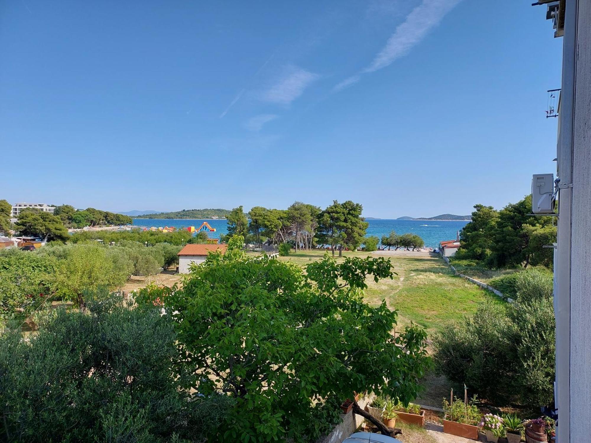 Apartmani Rahela Vodice Ngoại thất bức ảnh